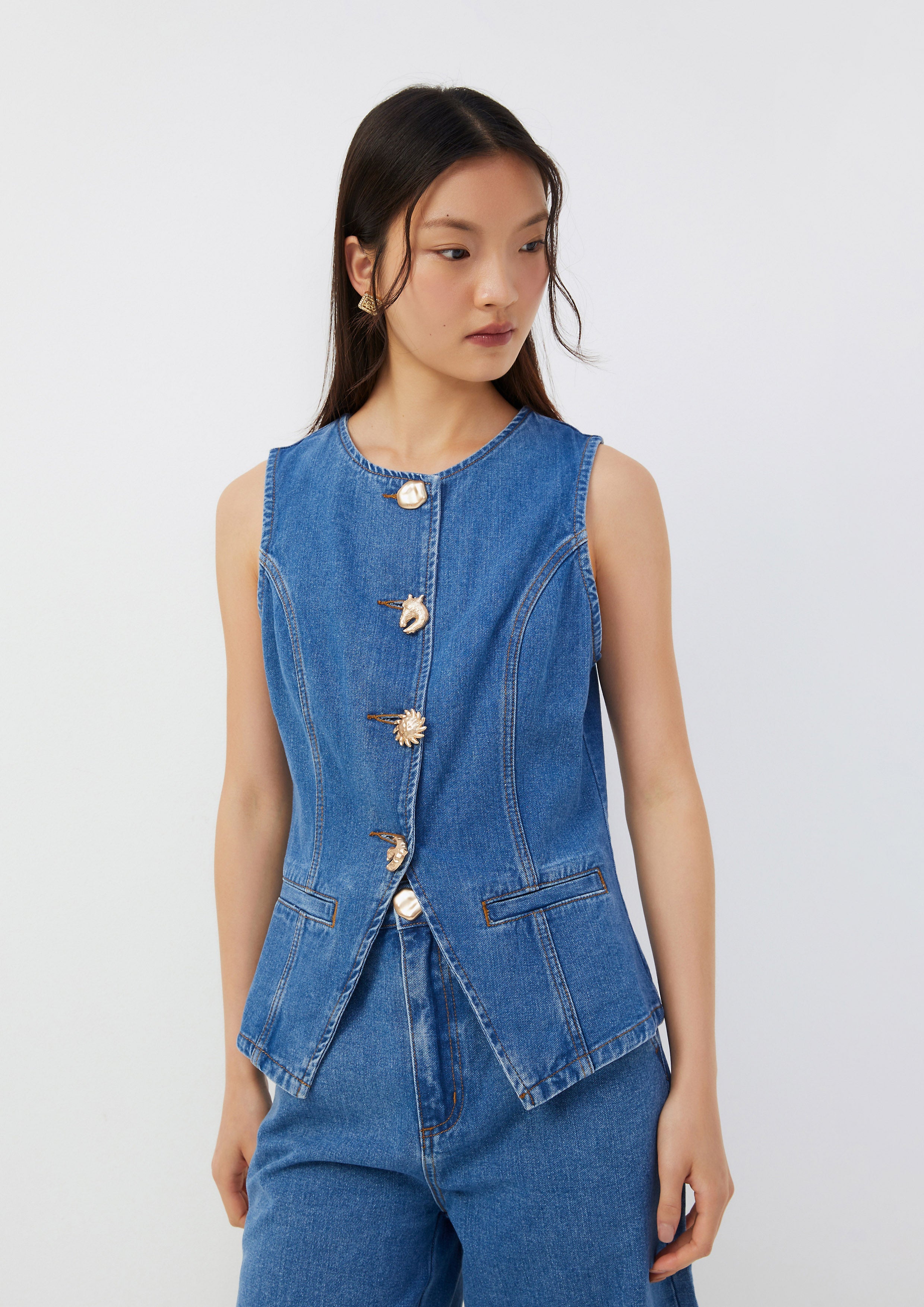 Metal Motif Buttons Denim Vest Roar of Serengeti