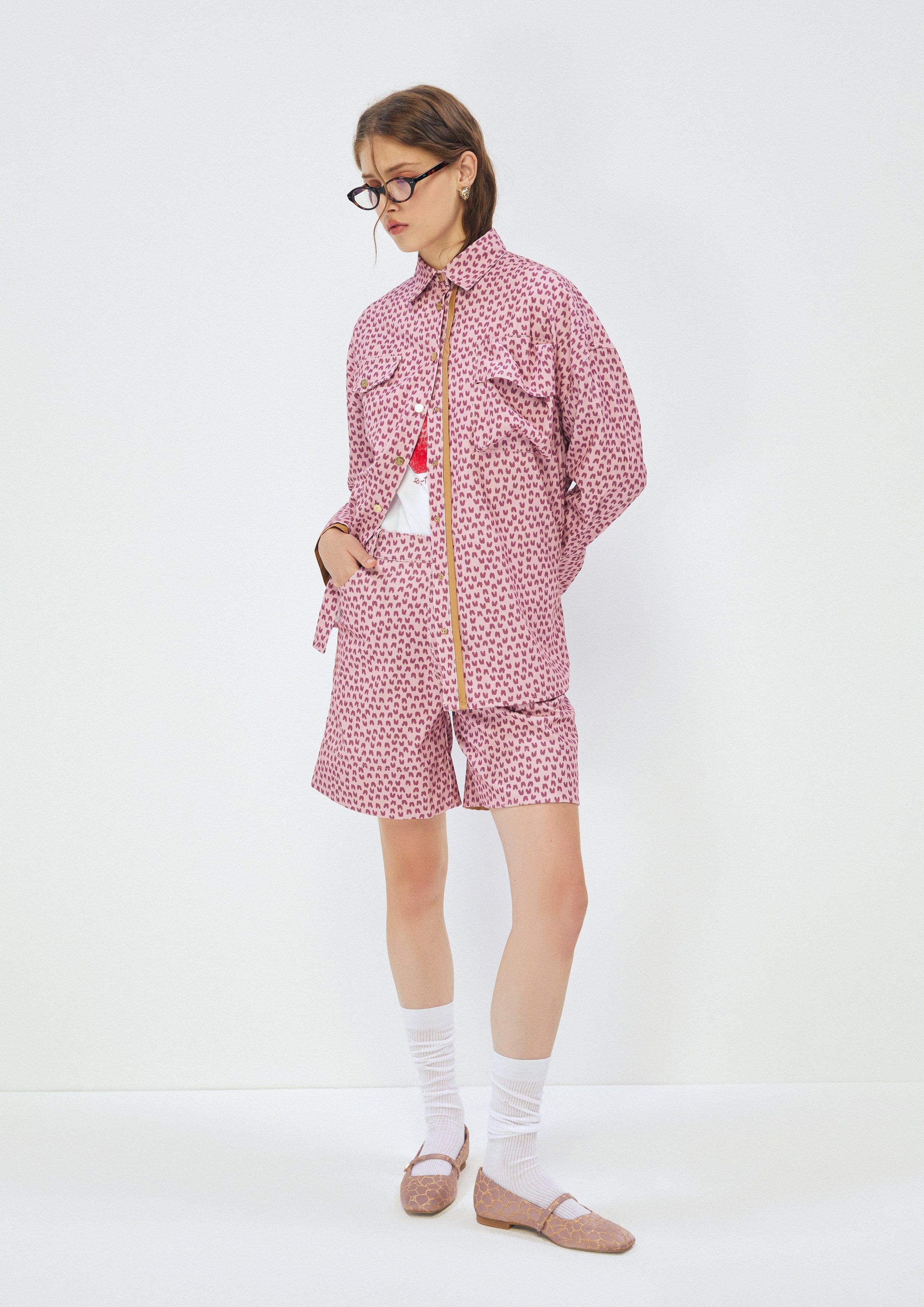เสื้อเชิ้ตแขนยาวพิมพ์ลาย คอลเลกชัน Comfy Spots