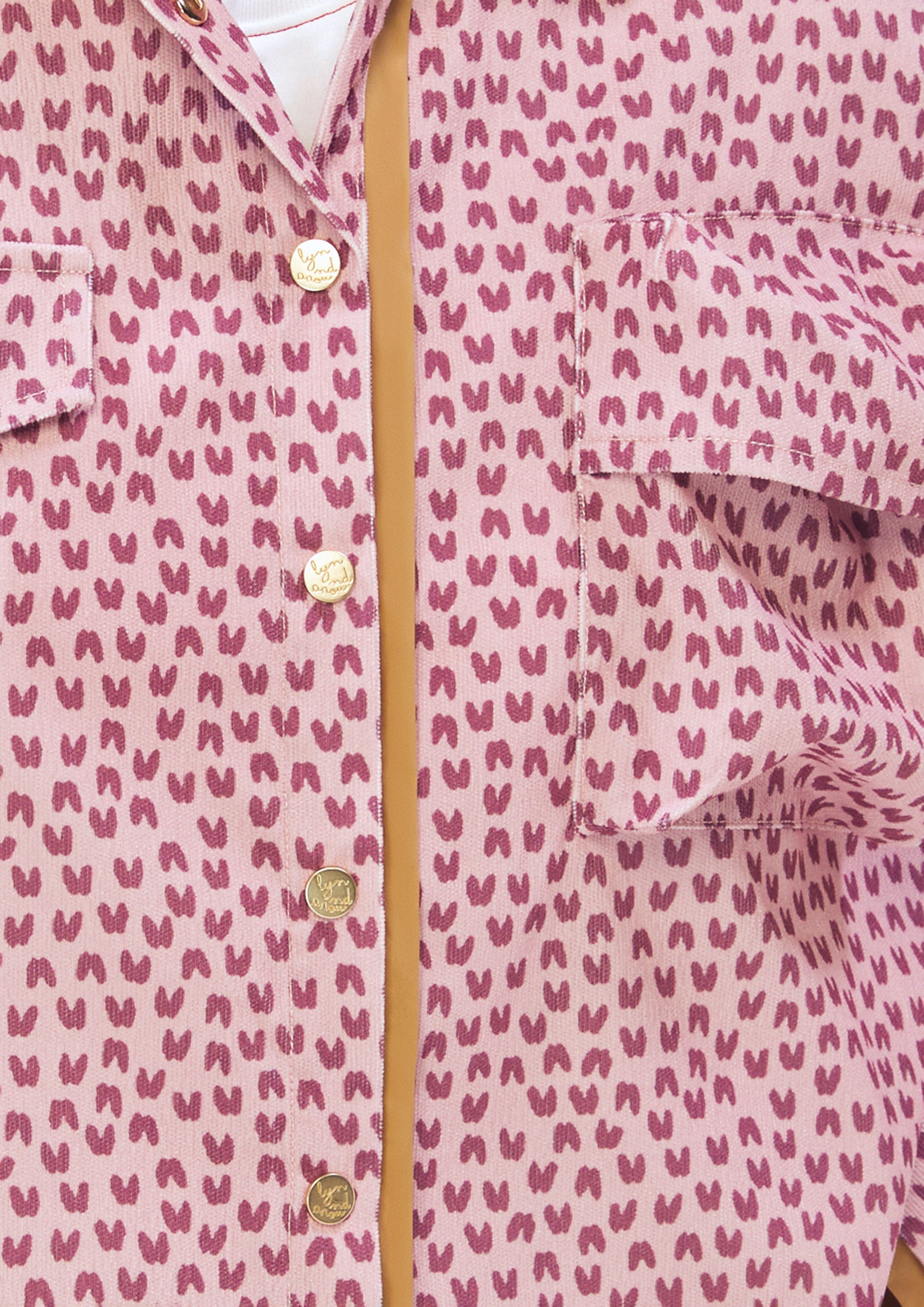 เสื้อเชิ้ตแขนยาวพิมพ์ลาย คอลเลกชัน Comfy Spots