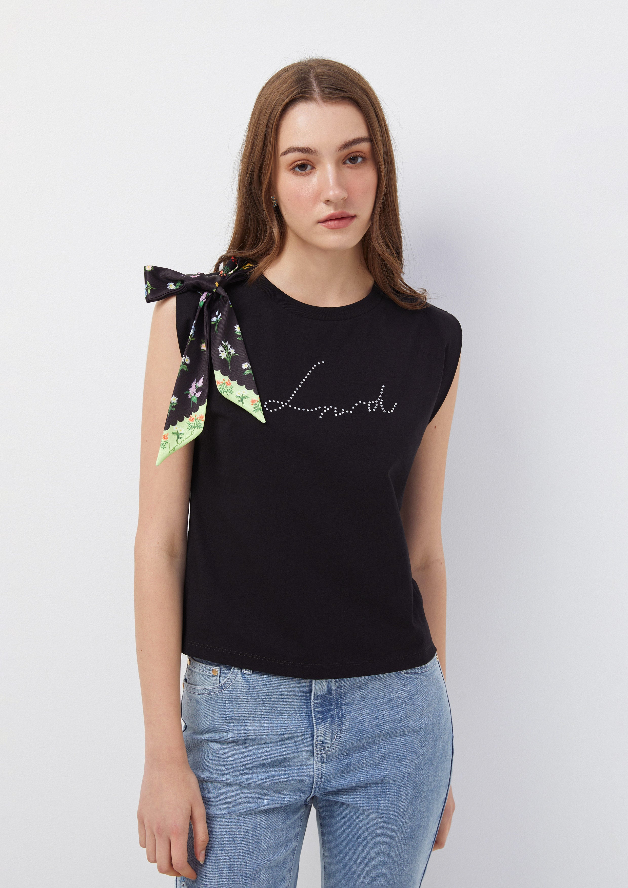 เสื้อยืด ประดับโบว์ Time To Grown Up