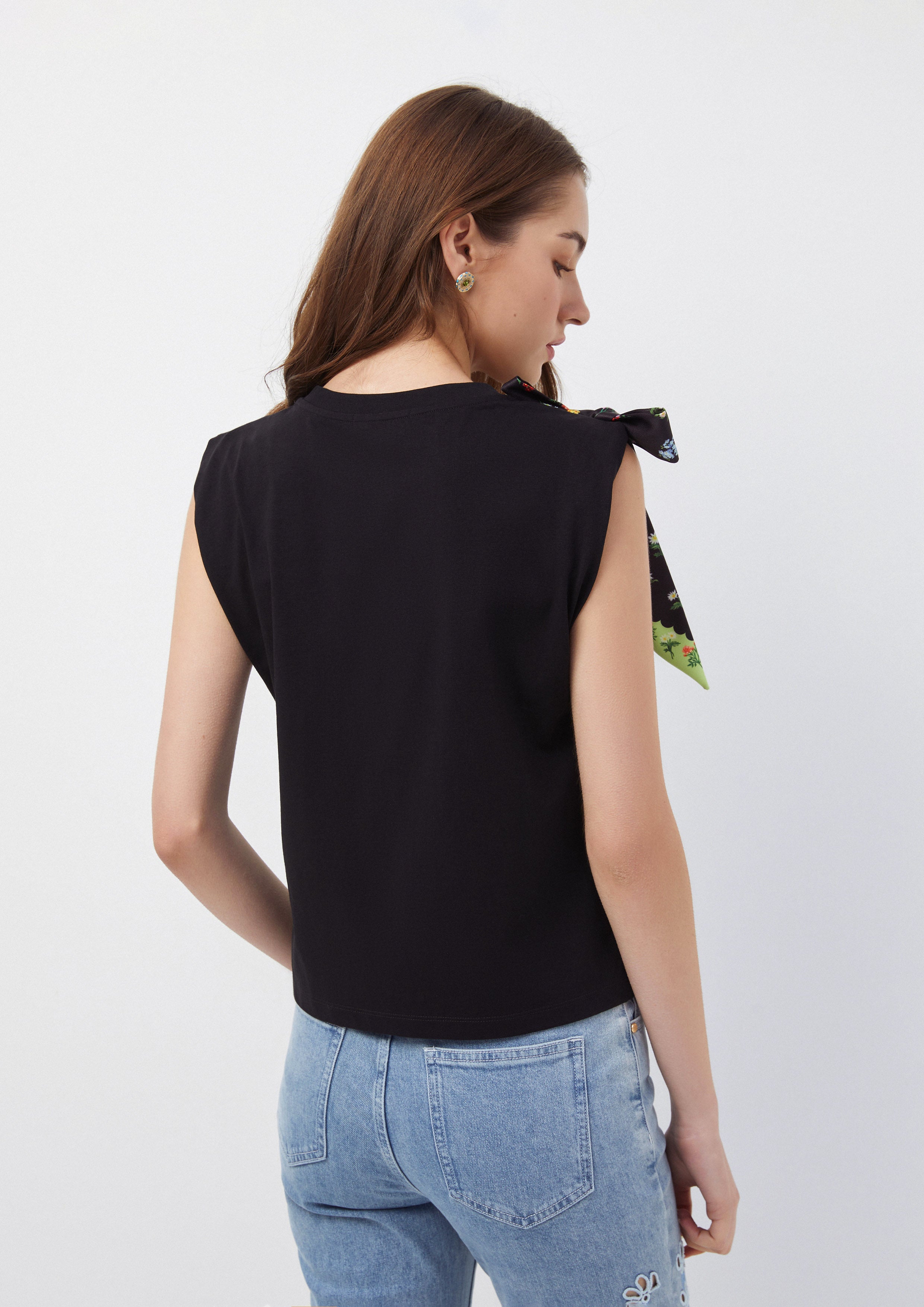 เสื้อยืด ประดับโบว์ Time To Grown Up