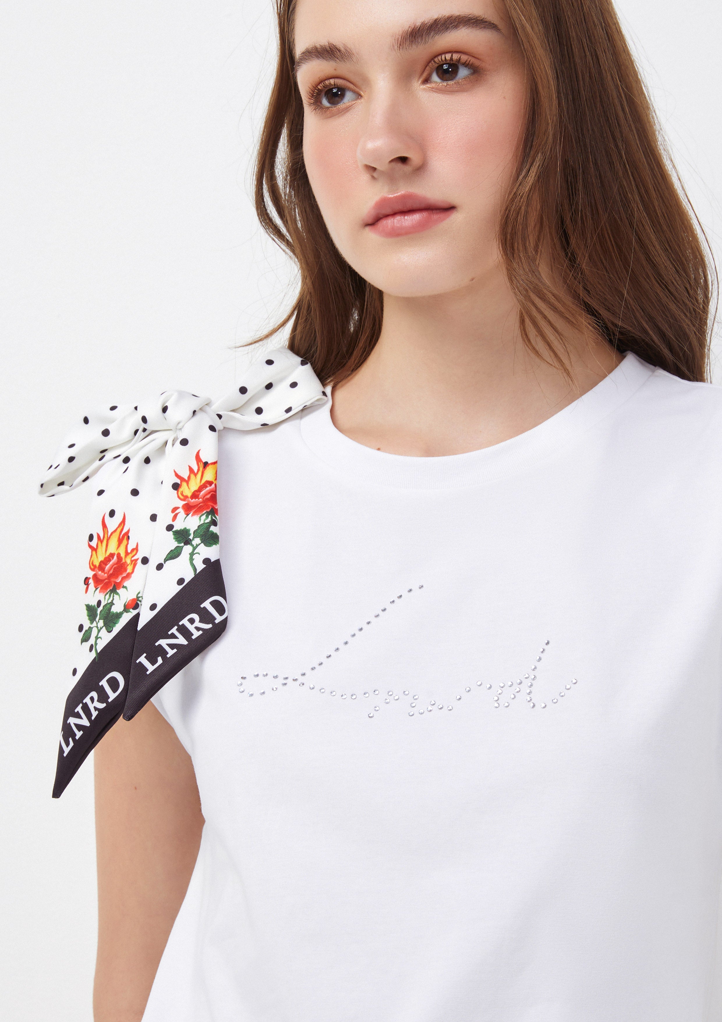 เสื้อยืด ประดับโบว์ Time To Grown Up