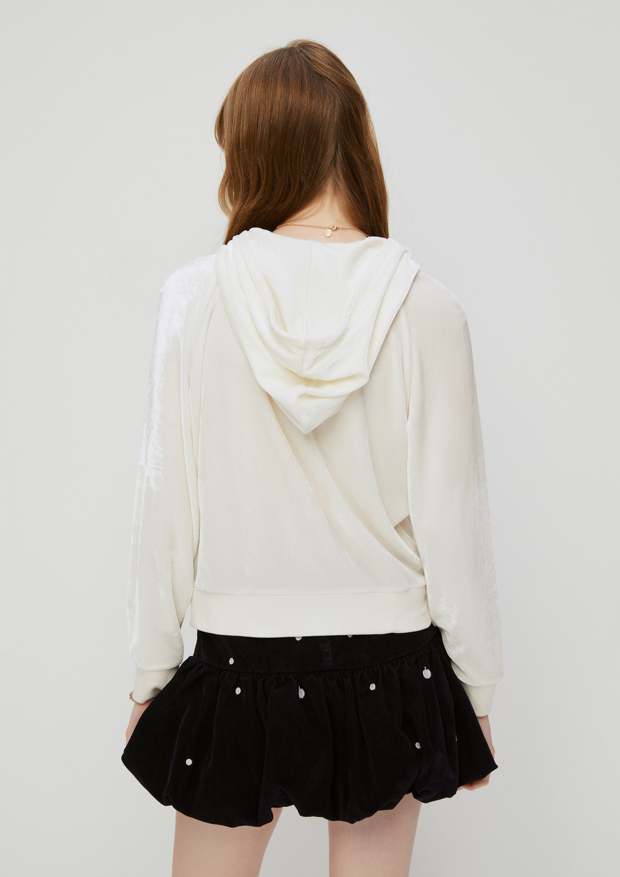 เสื้อกันหนาวแขนยาวผ้ากำมะหยี คอลเลกชัน Comfy Spots