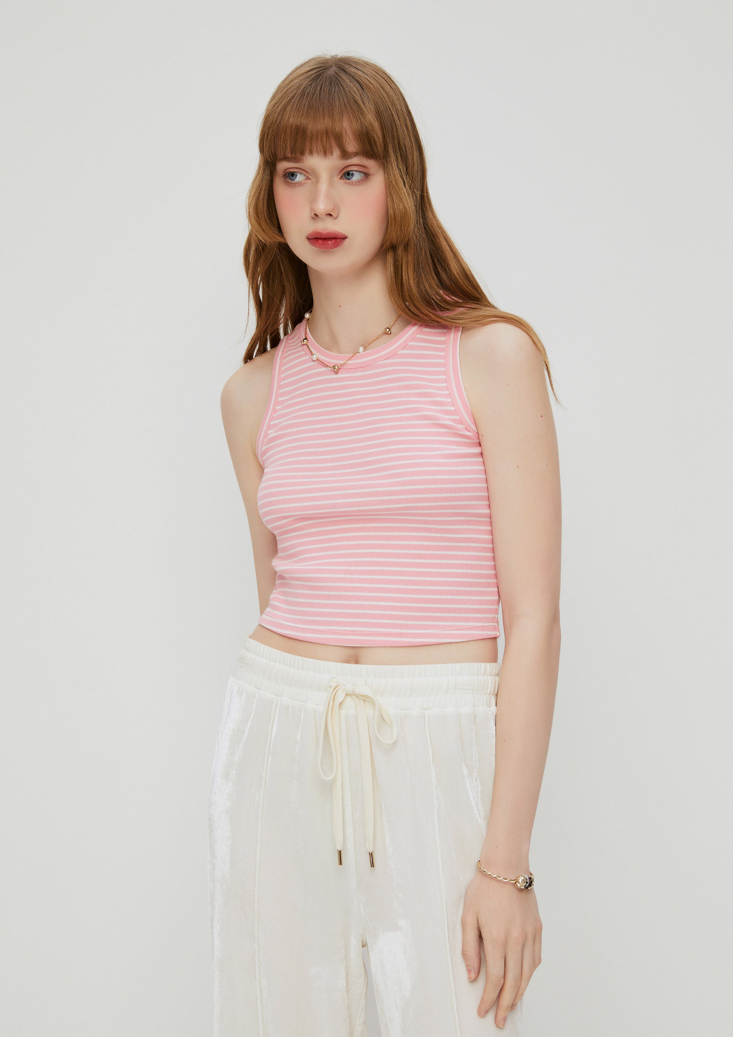 เสื้อครอปลายทาง คอลเลกชัน Comfy Spots